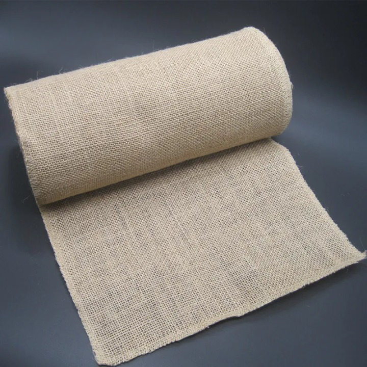 The Natural Decorations of Burlap Fabric