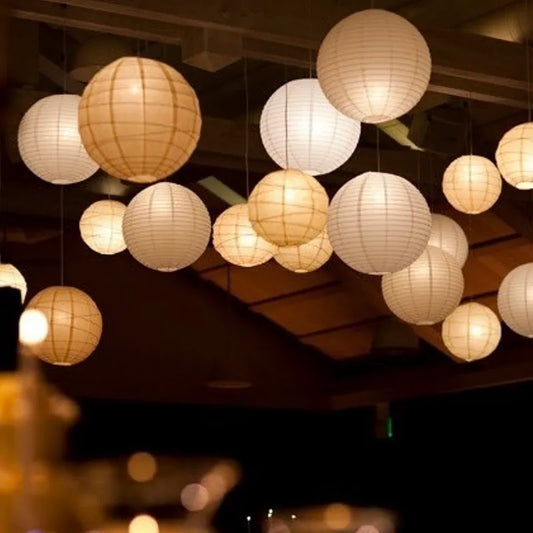 White Paper Lanterns Wedding Decoration